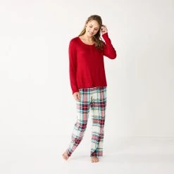 Women's Sonoma Goods For Life® Flannel Pajama Pants & Pajama Top Sleep Set 24 Women's Sonoma Goods For Life® Flannel Pajama Pants & Pajama Top Sleep Set -True Fit Shop 5677709 Ivory Festive Plaid