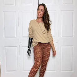 Women's Sonoma Goods For Life® Adaptive & Easy Dressing Everyday Long Sleeve Top 35 Women's Sonoma Goods For Life® Adaptive & Easy Dressing Everyday Long Sleeve Top -True Fit Shop 5816132 ALT2